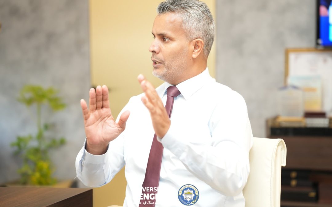 رئيس جامعة بنغازي يتابع تطوير منظومة الدراسات العليا والتدريب